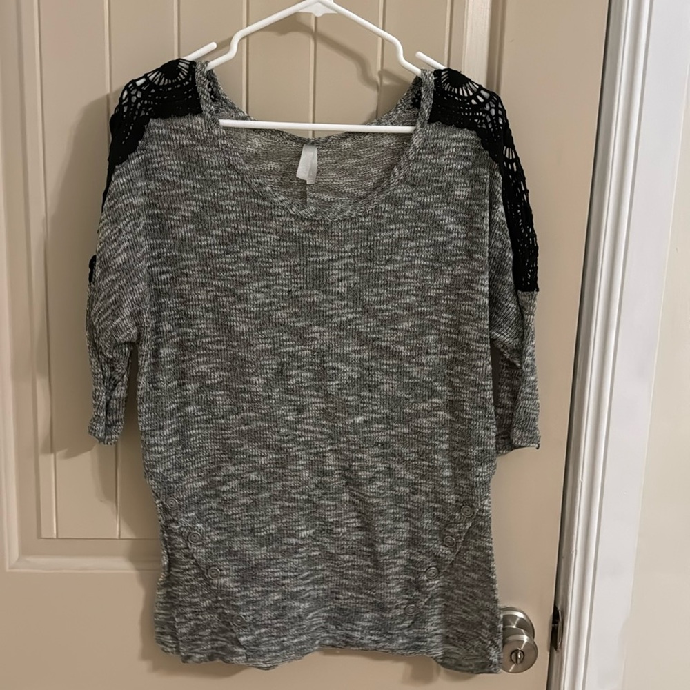 Quarter sleeve shirt black